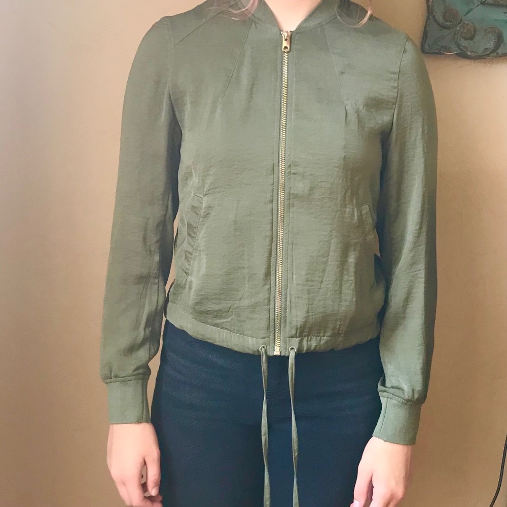 Light Bomber Jacket Army Olive Green Zip up H&M Divided